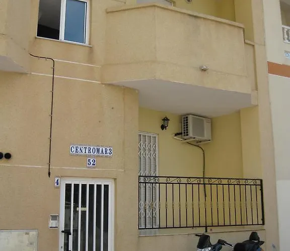 Manuel Galian 52 * Torrevieja